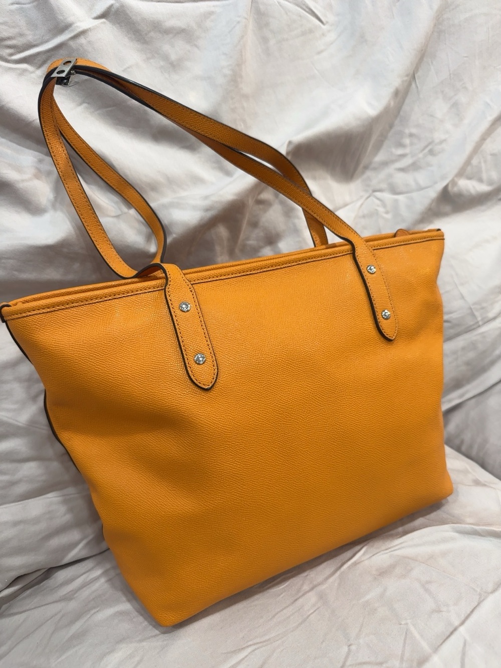 Coach Fall! Orange Pebble Leather Tote with Signature Tag - Picture 3 of 7
